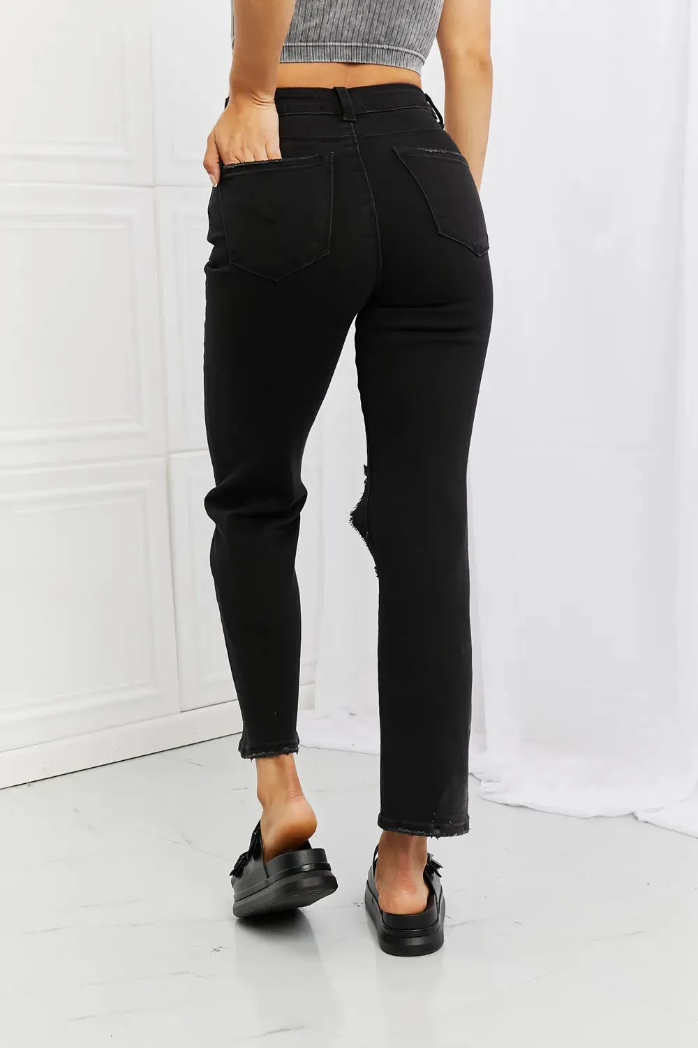 Full Size Yasmin Relaxed Distressed Jeans