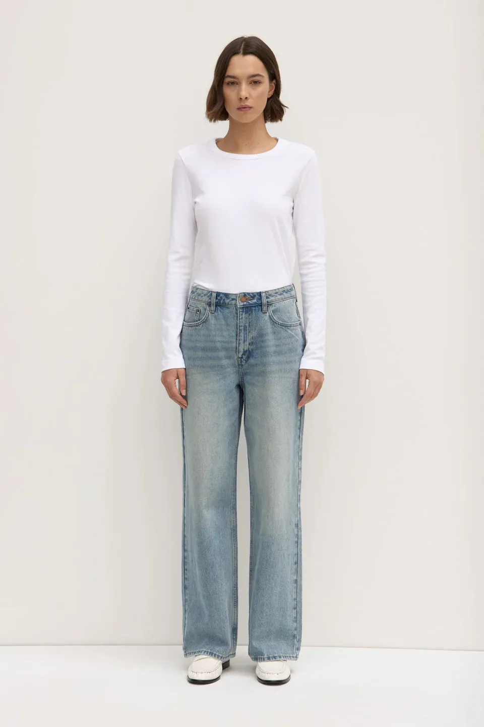 WOMENS RELAXED JEAN | WORN INDIGO